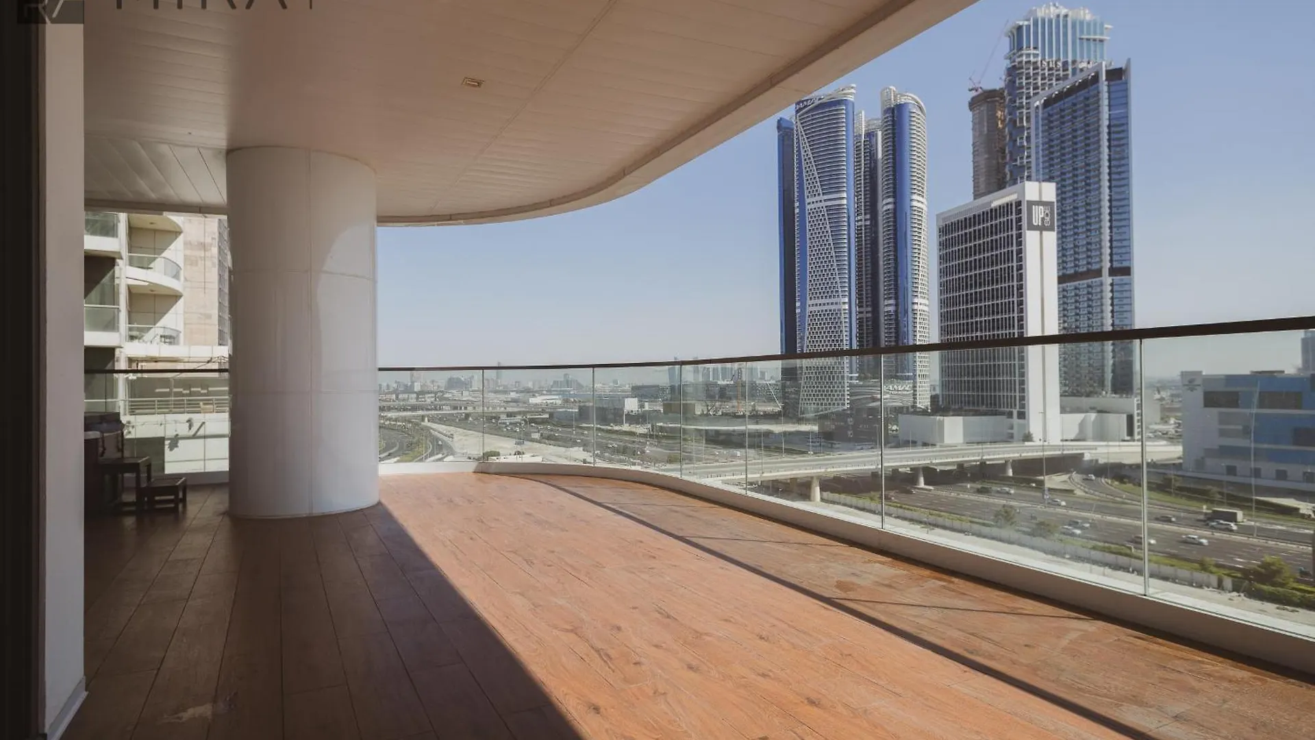 Mira Holiday Homes - Lovely 1 Bedroom In Business Bay With Sauna And Jacuzzi Dubai Apartment